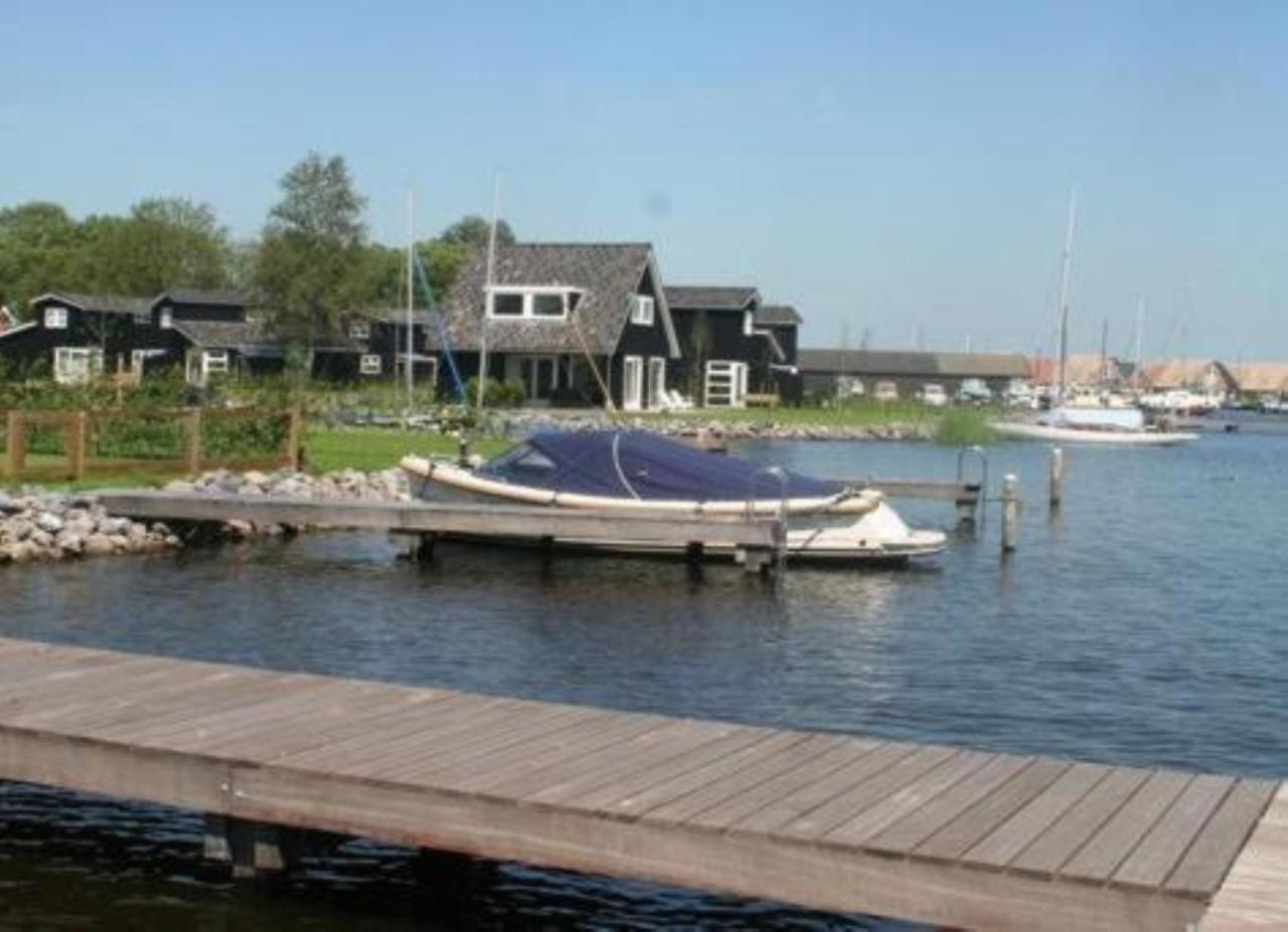 Waterpark Oan 'E Poel Hotel Grou Exterior photo